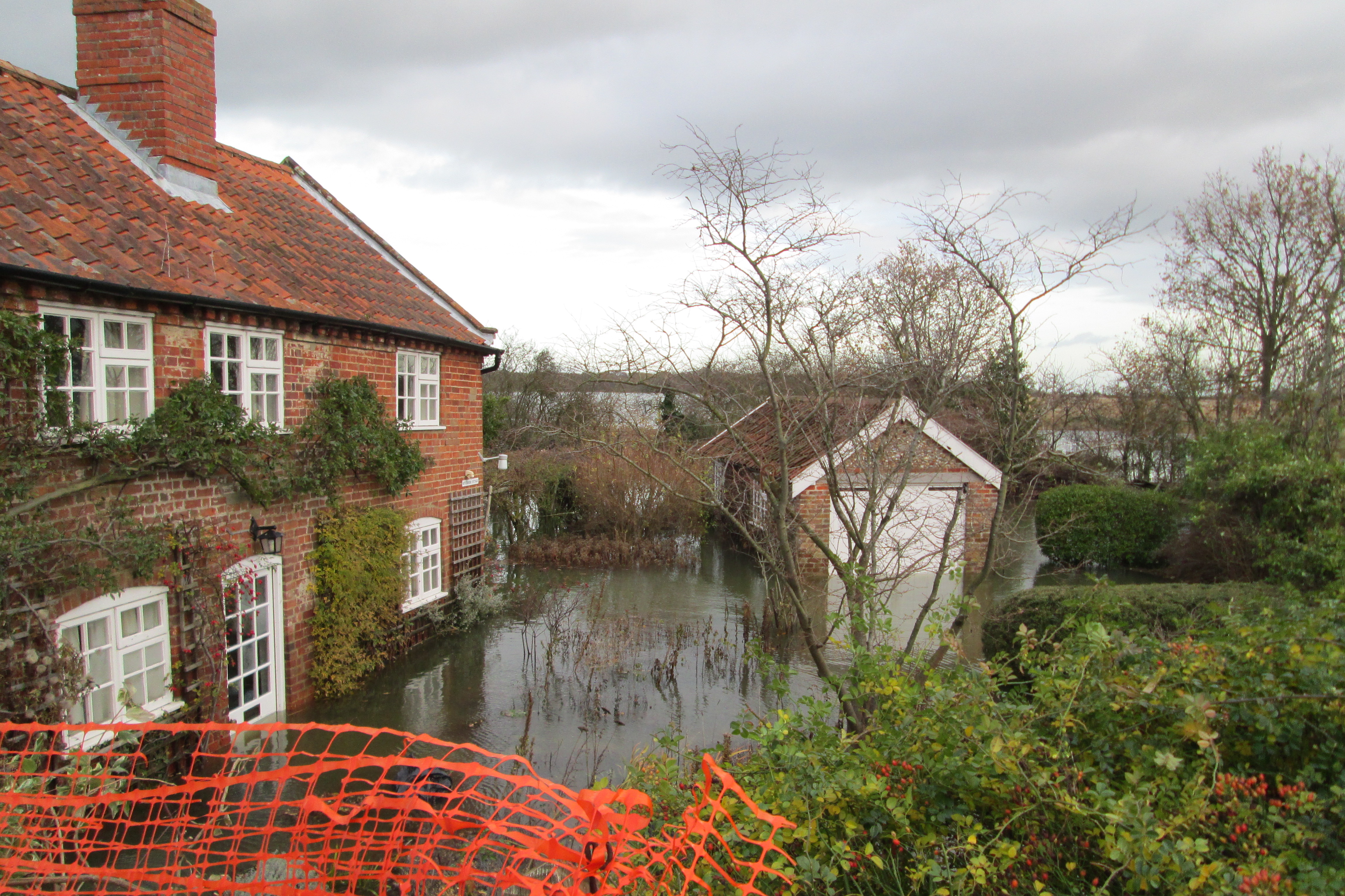 Alde and Ore estuary flood defences, 7th October