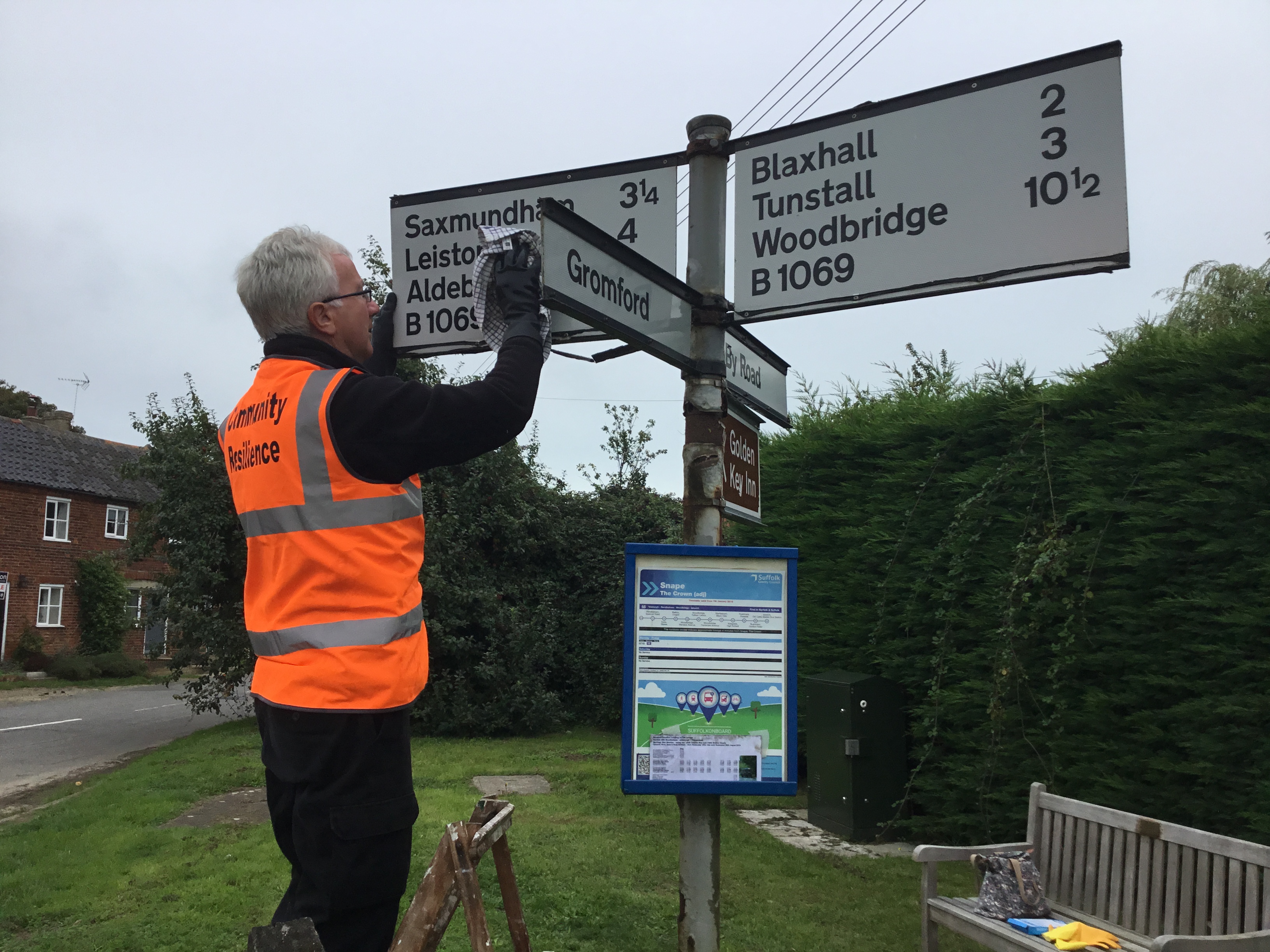 Crown signpost