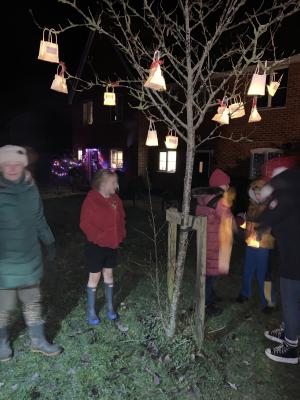 221214 School carols 8210