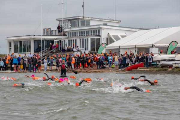220904 AOET flotilla 2019 Gill Moon 3x2