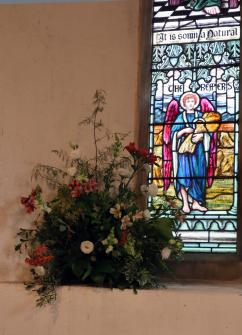 230930 Elisabeth RIP East window