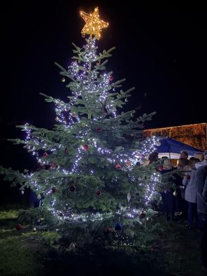 251219 carols IMG 1276