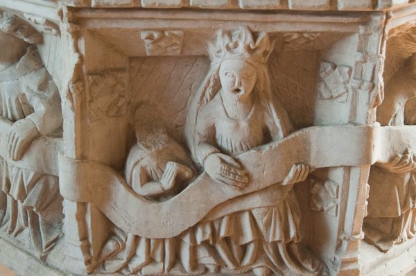 detail from the bottom of the font