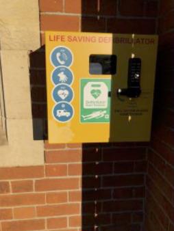 181002 defibrillator R